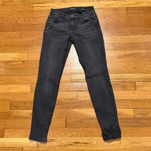 Guess Faded Black Women's Distressed Power Stretch Skinny Jeans Size 29